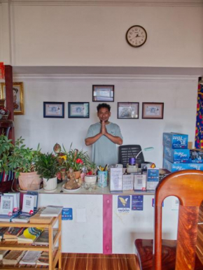 Manel Guesthouse and Restaurant